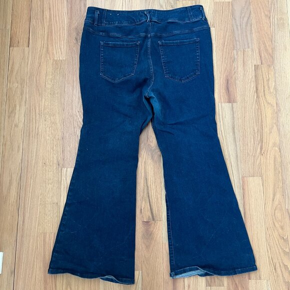 lane bryant - ultra high rise flare denim jean - flex magic waistband - size 22 - Picture 7 of 10